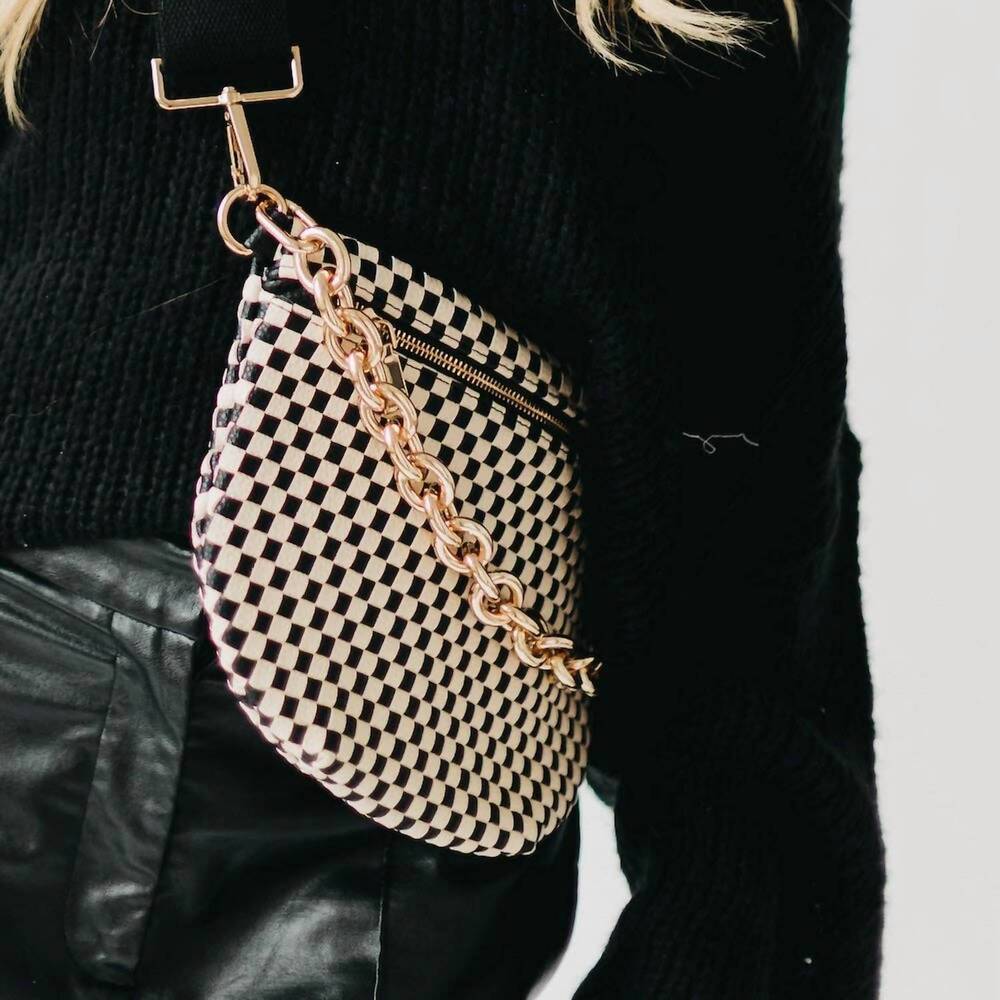 NEW PRETTY SIMPLE metal chain shoulder bag strap in gold
